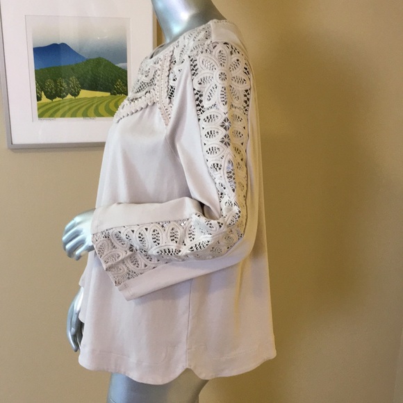 CHICO'S | Lace Cut-Out Tee SMOKEY TAUPE - Picture 9 of 13